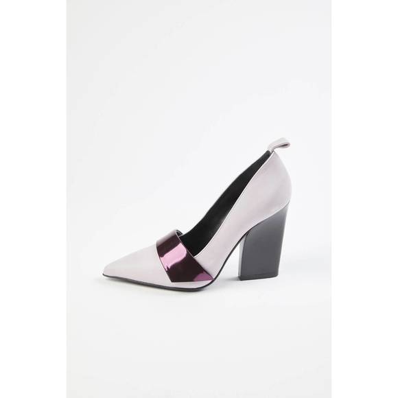 NEW ATIANA nine 2 fiver high heel in lavender
